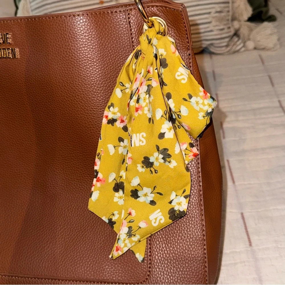 Steve Madden Faux Leather Shoulder Bag - Picture 10 of 11